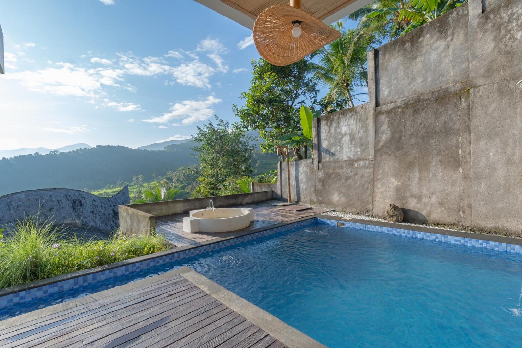 Maha Hills Resort By Mahaprana Experience 러비나 외부 사진